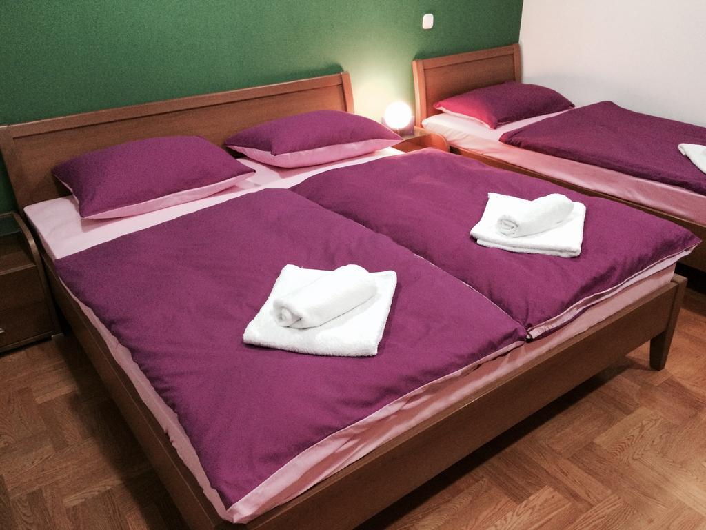 Guest House Seperic ياستريبارسكو المظهر الخارجي الصورة