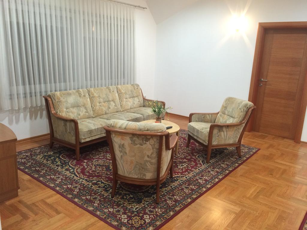 Guest House Seperic ياستريبارسكو الغرفة الصورة