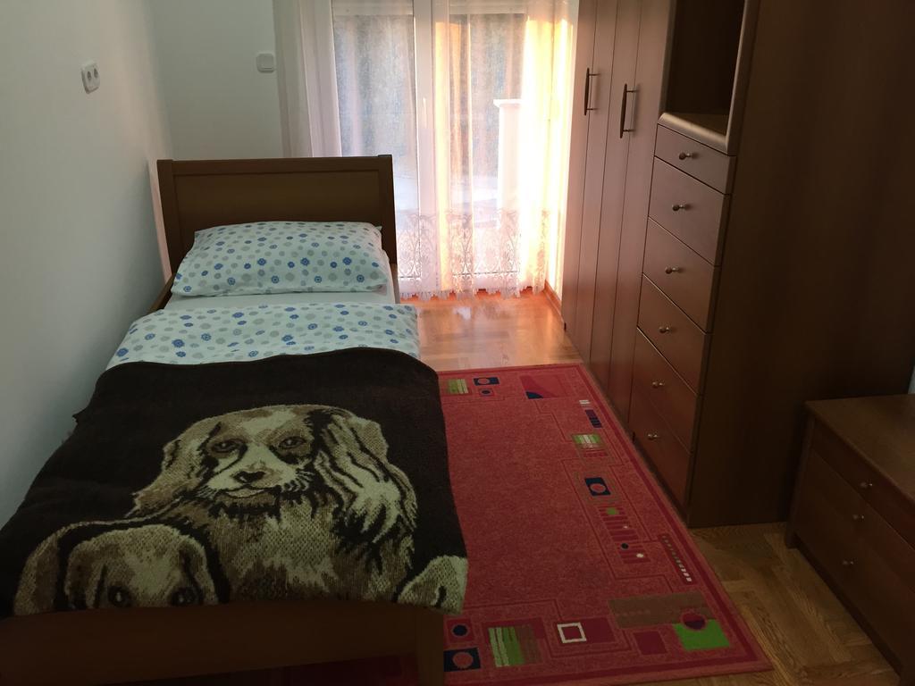 Guest House Seperic ياستريبارسكو الغرفة الصورة